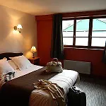 Logis - Du Colombier Hotel Guînes