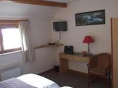Logis - Du Colombier فندق 3*