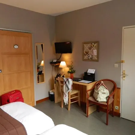 Logis - Du Colombier فندق 3*