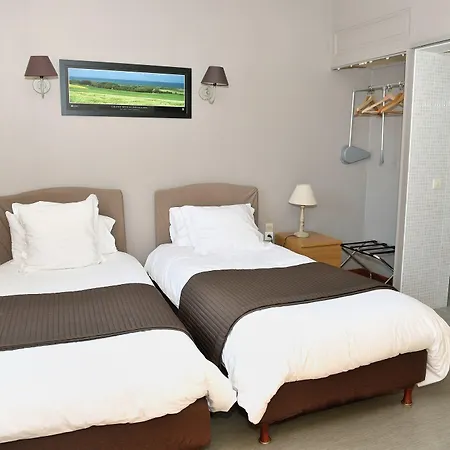 Hotel Logis - Du Colombier