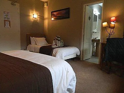 Du Colombier Hotel Guines