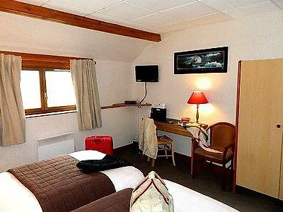 Logis - Du Colombier Hotel 3*