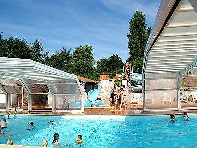 Logis - Du Colombier Hotel Guînes